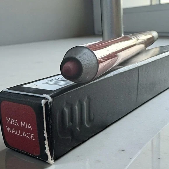 Urban Decay Pulp Fiction MRS. MIA WALLACE 24/7 Glide-on Lip Pencil. NEW IN BOX. - Picture 6 of 13